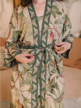 Market of Stars Fleur De Soliel Floral Green Botanical Kimono Robe